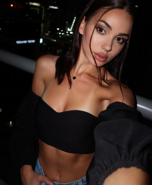 Dauergeiles privates skinny teeny ! Ich warte auf dich 😻